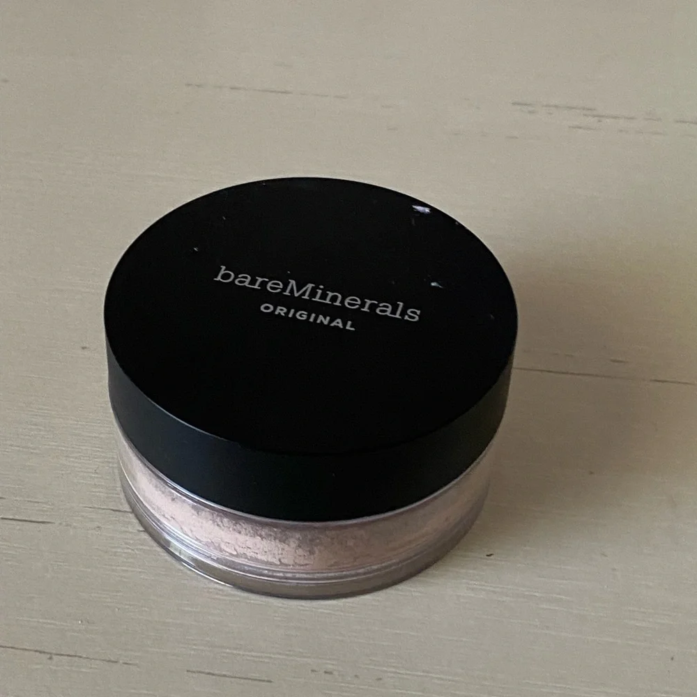 NWOT BARE MINERALS ORIGINAL LOOSE POWDER FOUNDATION SPF 15